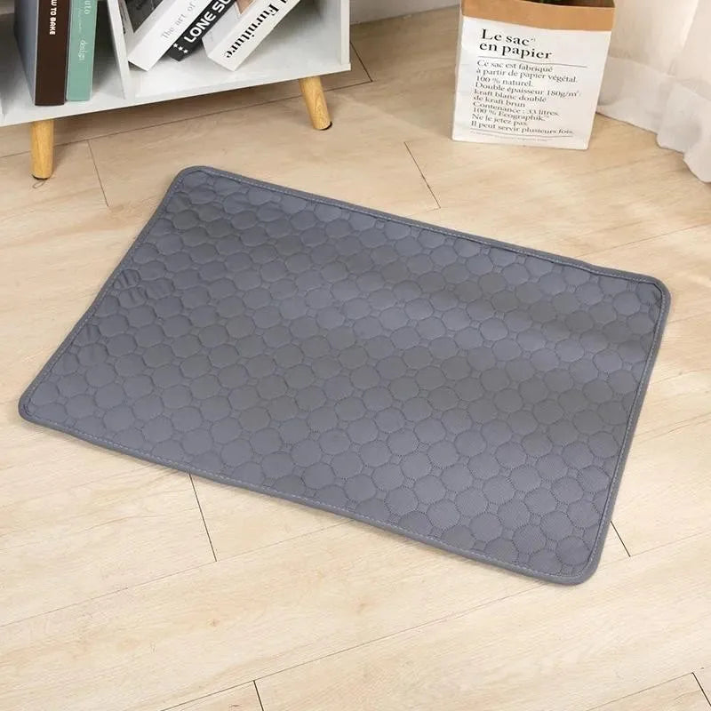 Reusable Dog Pee Pad Blanket – Washable, Highly Absorbent Pet Training Mat & Car Seat Protector Happy Woof Meow
